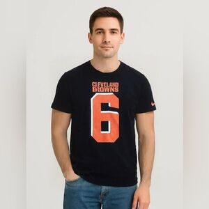 Nike Black and Orange Cleveland Browns T-Shirt Mayfield No.6 Size Medium